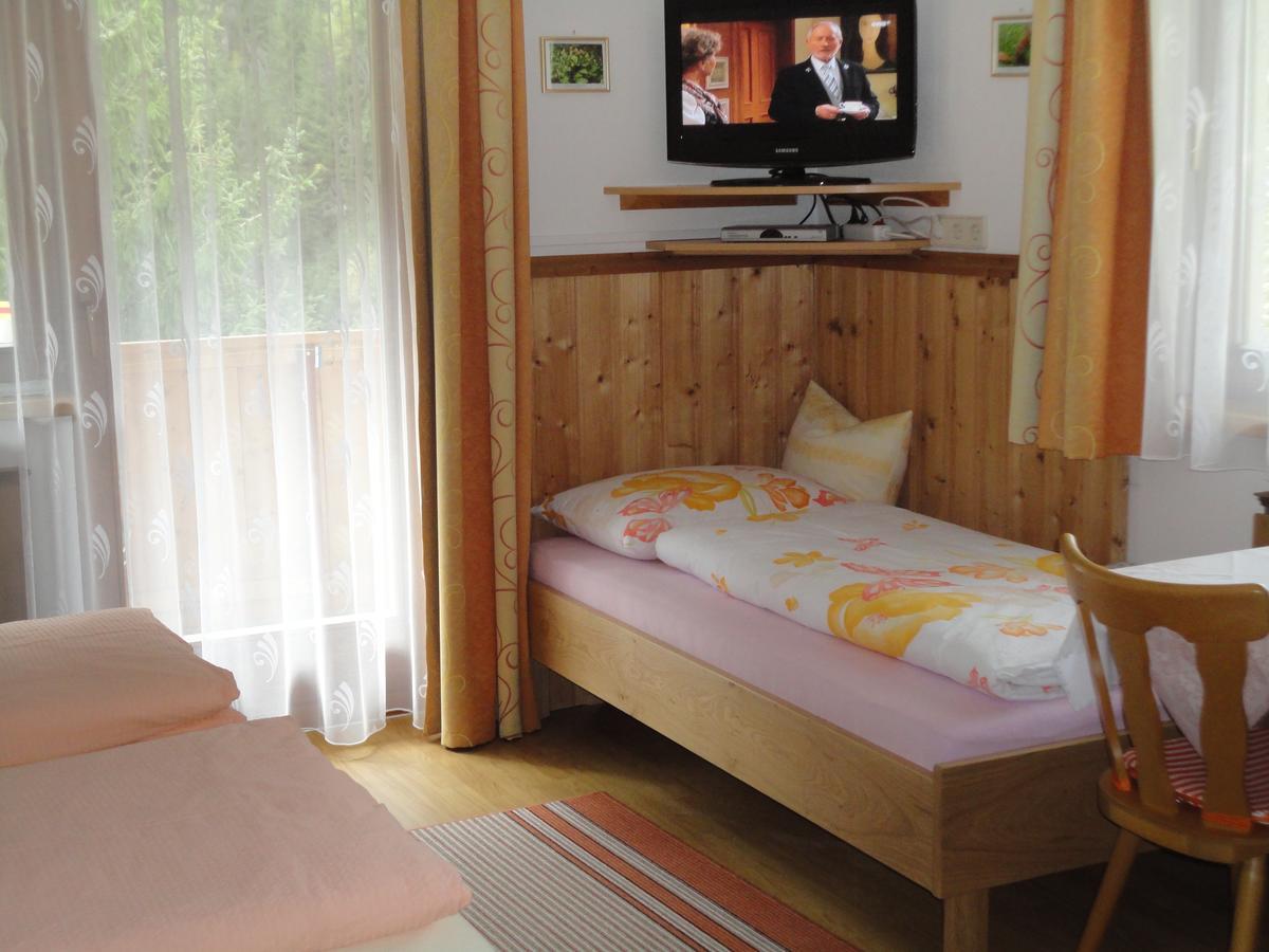 Haus Dorfblick Hotel Prägraten Екстериор снимка